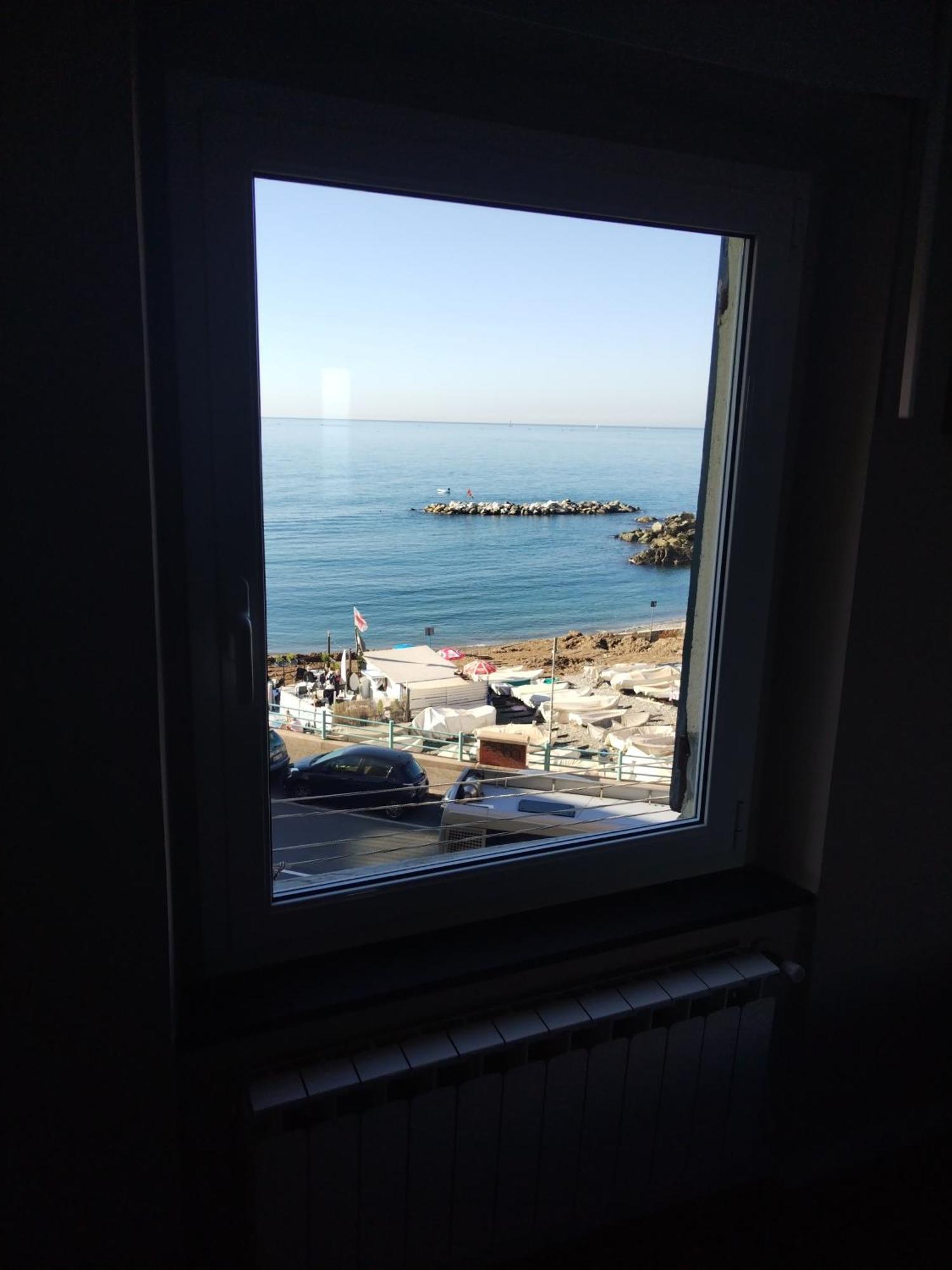 דירות ג'נובה Casa Tabata Fronte Mare מראה חיצוני תמונה